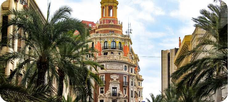 Where does my guided tour of Valencia start?